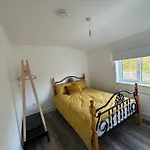 Nature Lovers Family - 3 Bed 2 Bath * Colthurst Bridge